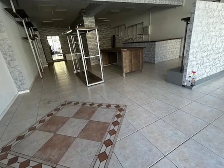 Commercial properties 360 m² for rent in Limassol, Kato Polemidia