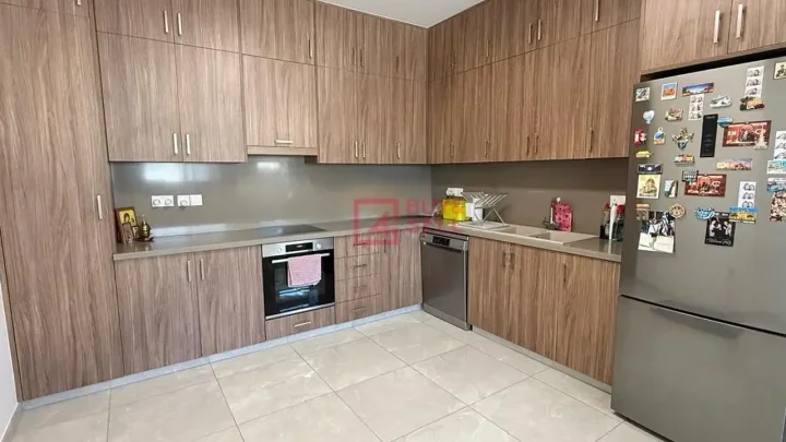 Semi-detached house for rent 150 m² in Limassol, Kato Polemidia
