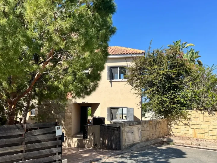 Detached house for rent 190 m² in Limassol, Agios Tychon