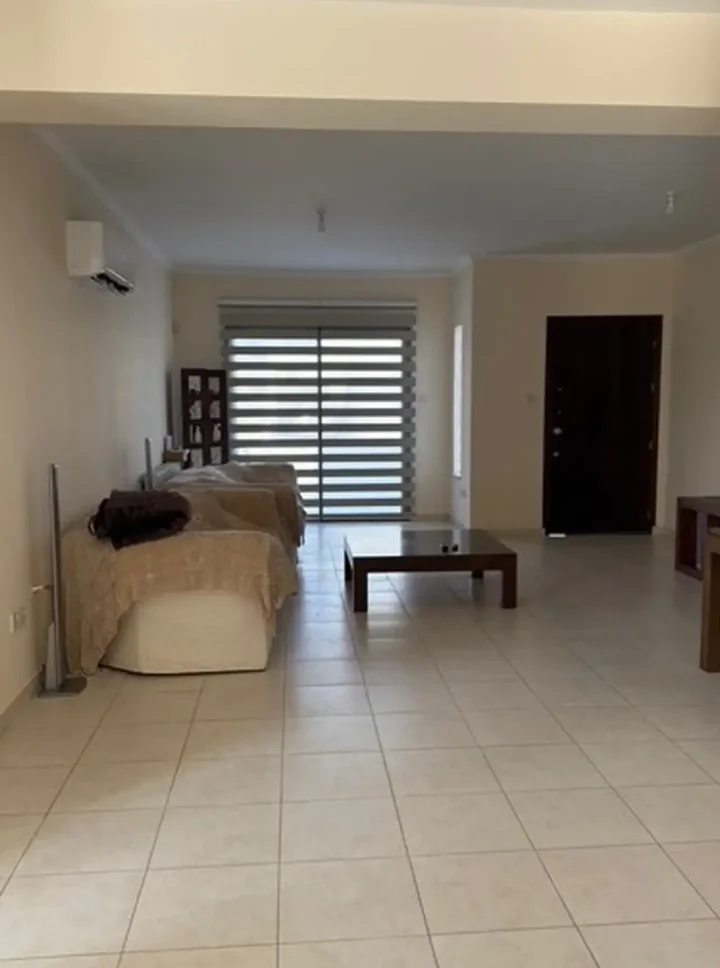 4-bedroom villa for rent 255 m² in Larnaca, Livadia Larnakas