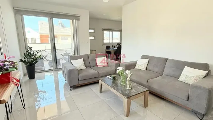 Semi-detached house for rent 150 m² in Limassol, Kato Polemidia