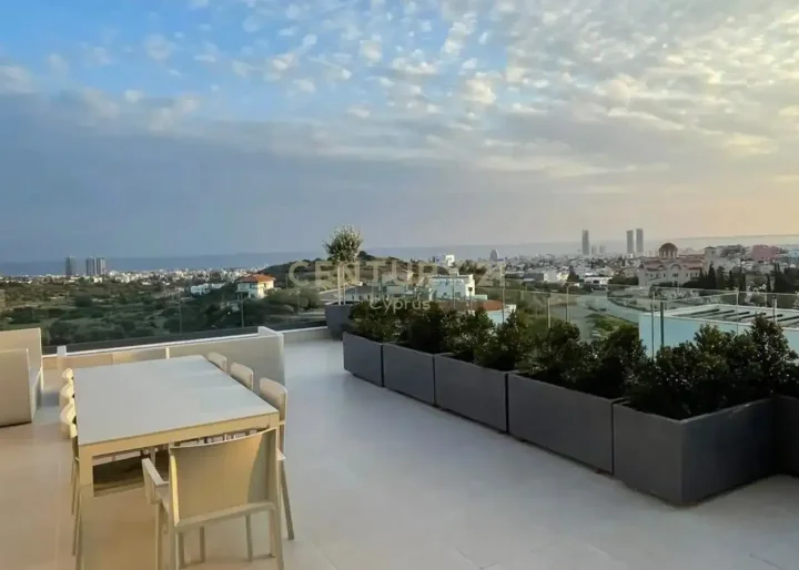 4-bedroom penthouse for rent 184 m² in Limassol, Agios Athanasios