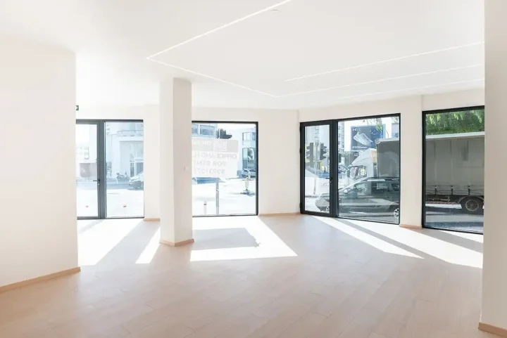 Office 200 m² for rent in Limassol, Limassol - Katholiki