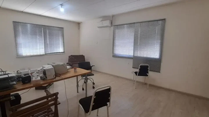 Warehouse 930 m² for rent in Nicosia, Palouriotissa