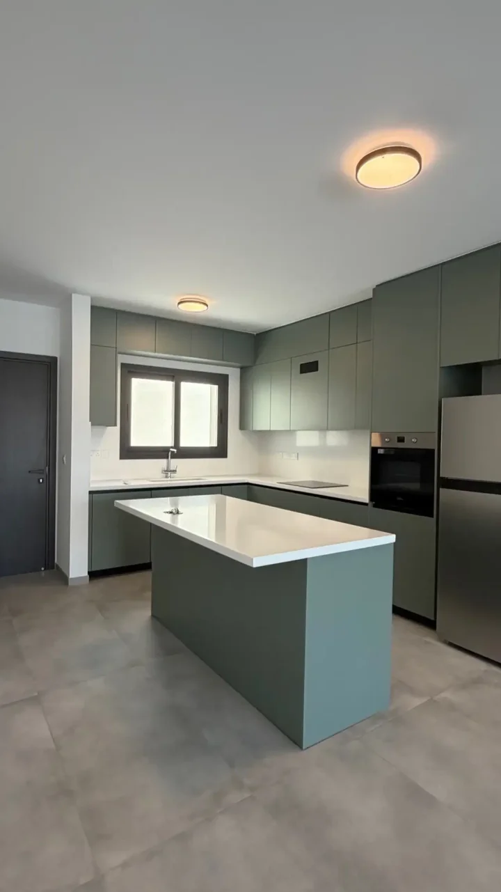 Apartments for rent 90 m² in Limassol, Kato Polemidia