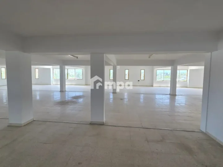 Офис 1000 м² в аренду в Nicosia, Latsia - Agios Eleftherios