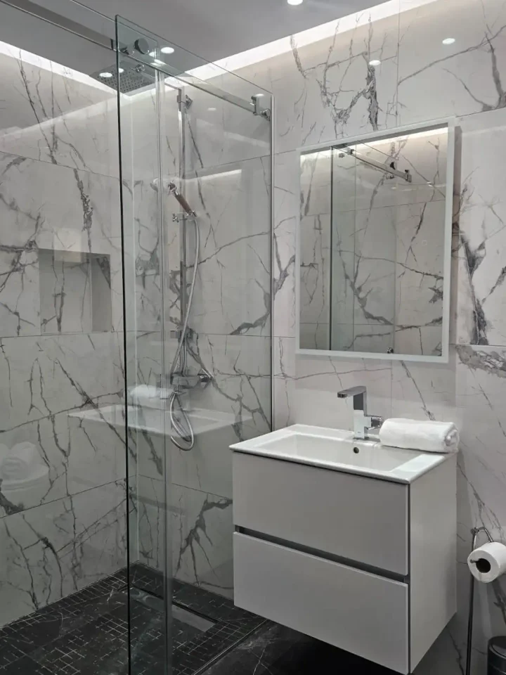 5-спальная отдельный дом в аренду 220 м² в Limassol, Germasogeia Tourist Area