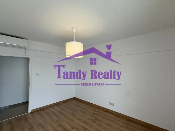 4-bedroom apartments for rent 207 m² in Nicosia, Nicosia - Lykabittos