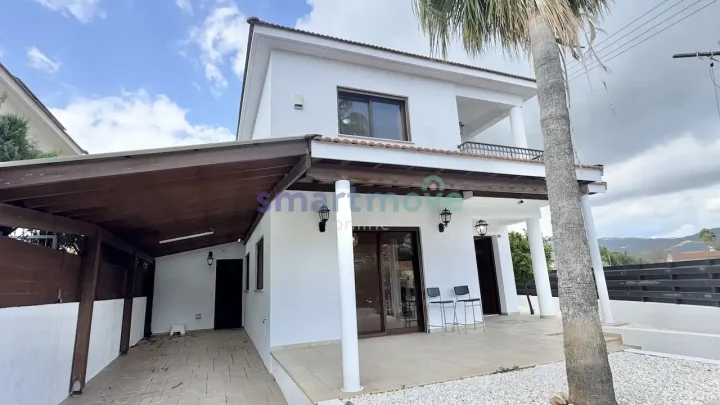 Villa for rent 180 m² in Limassol, Parekklisia