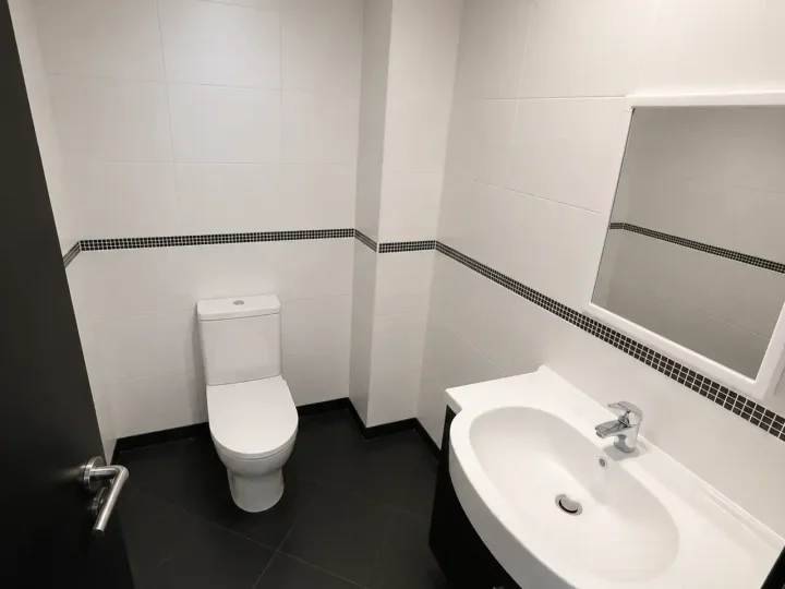Office 460 m² for rent in Paphos, Paphos - Agios Theodoros