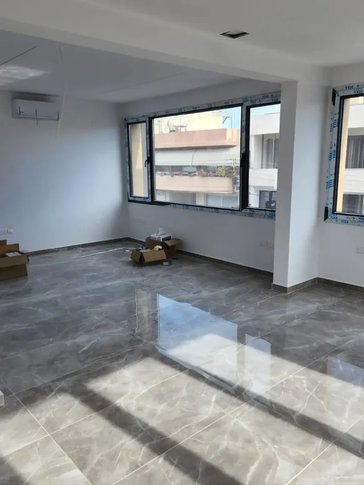Office 430 m² for rent in Limassol, Limassol - Agia Zoni