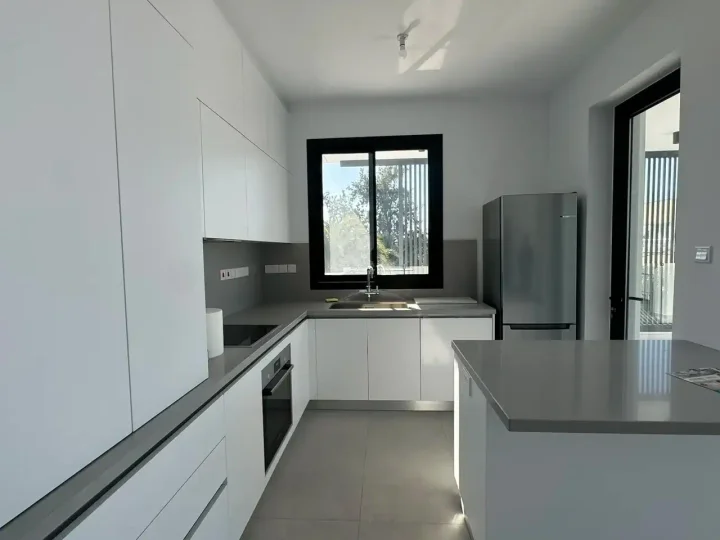 2-bedroom apartments for rent 90 m² in Nicosia, Strovolos - Stavros
