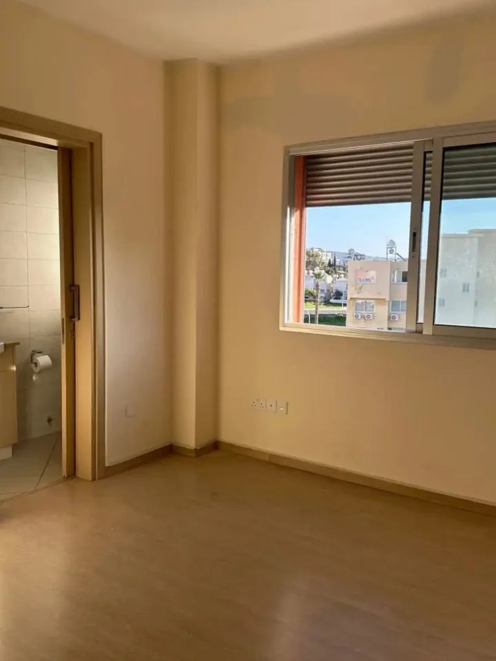 Apartments for rent 130 m² in Limassol, Limassol - Linopetra