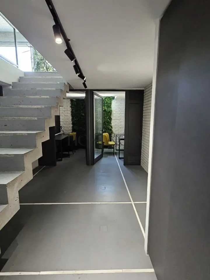 Office 340 m² for rent in Limassol, Limassol - Agios Nicolaos