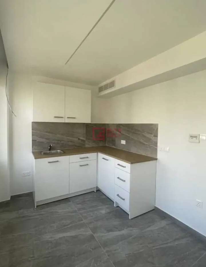 Γραφείο 250 μ² προς ενοικίαση στην τοποθεσία Limassol, Limassol - Neapolis