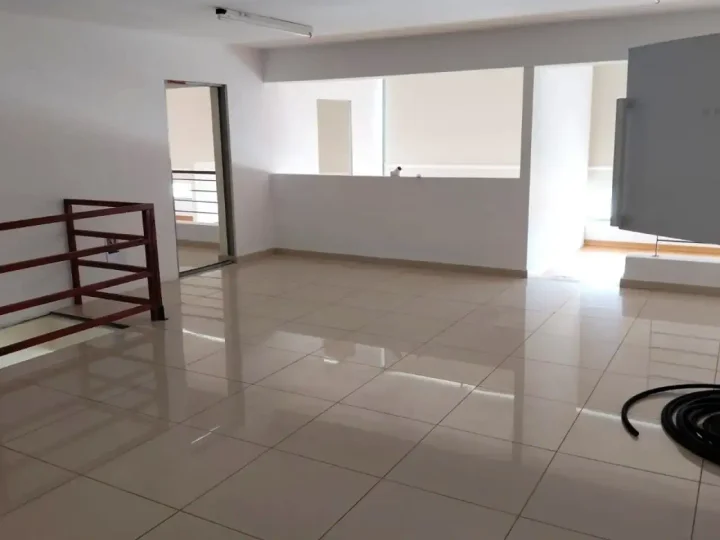 Trading area 180 m² for rent in Paphos, Paphos - Anavargos