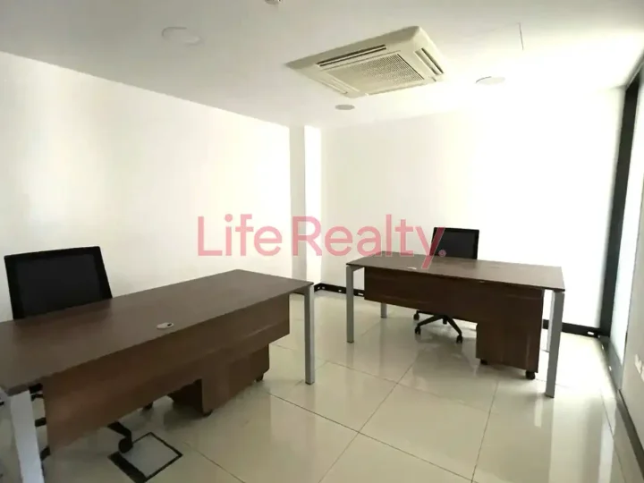 Commercial properties 326 m² for rent in Limassol, Limassol - Mesa Geitonia