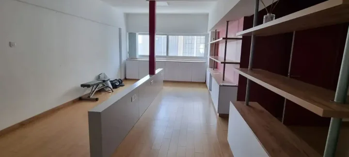 Office 100 m² for rent in Limassol, Limassol - Agia Zoni