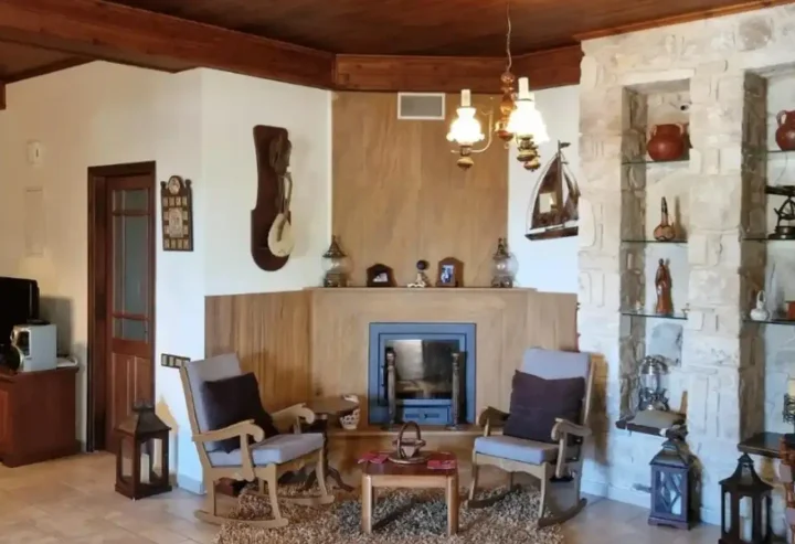3-bedroom detached house for rent 200 m² in Paphos, Choulou