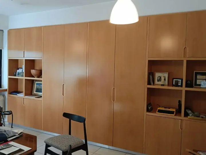 Office 165 m² for rent in Nicosia, Agioi Omologites