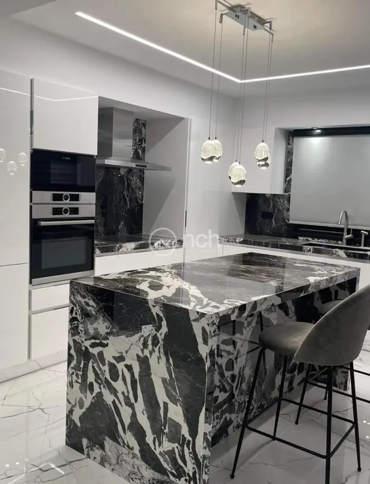 Apartments for rent 170 m² in Limassol, Agios Tychon