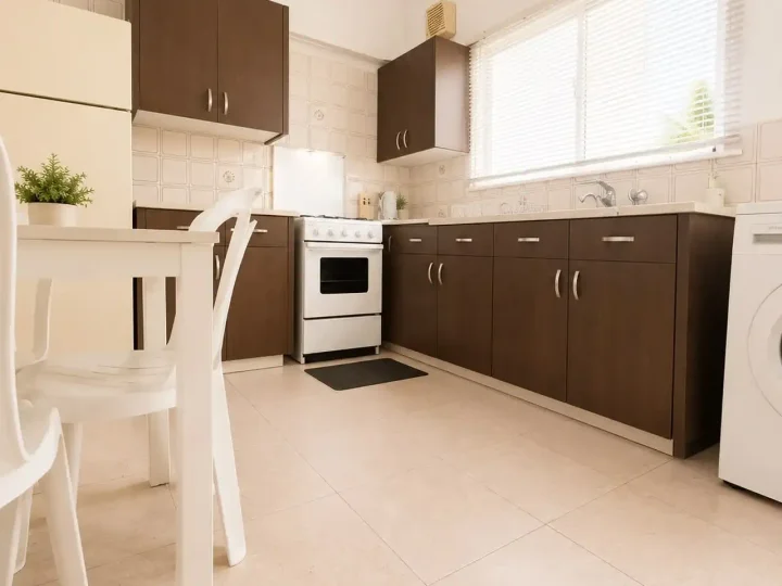 Apartments for rent 100 m² in Limassol, Limassol - Agios Nicolaos
