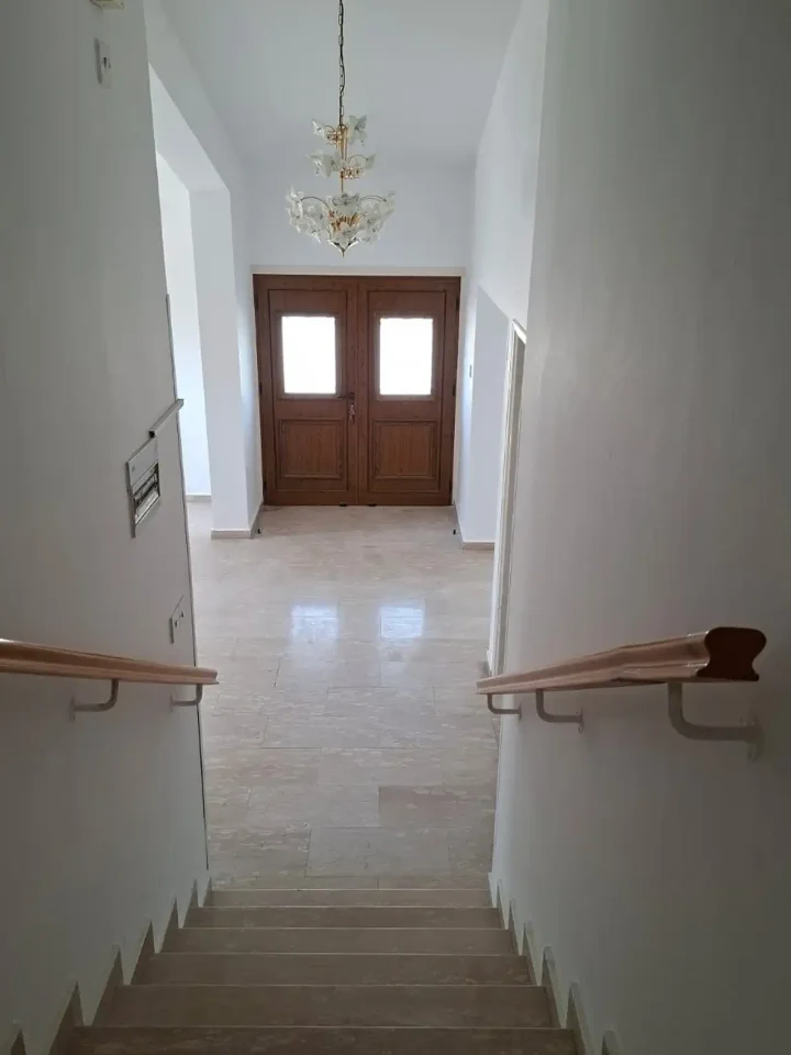 5-bedroom detached house for rent 220 m² in Larnaca, Zygi