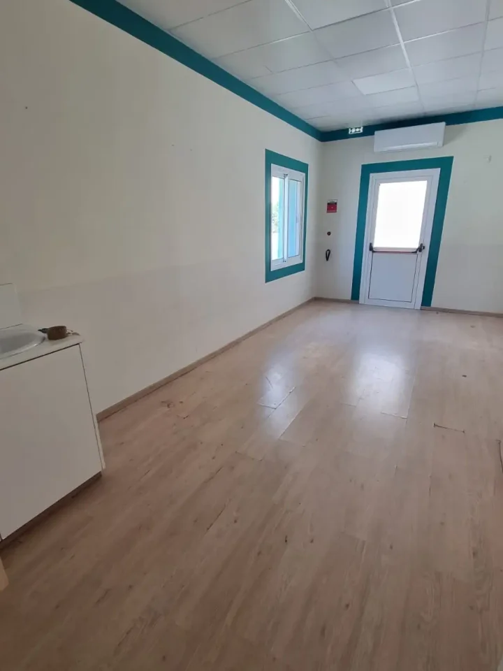 Коммерческая недвижимость 220 м² в аренду в Limassol, Limassol - Apostolos Andreas