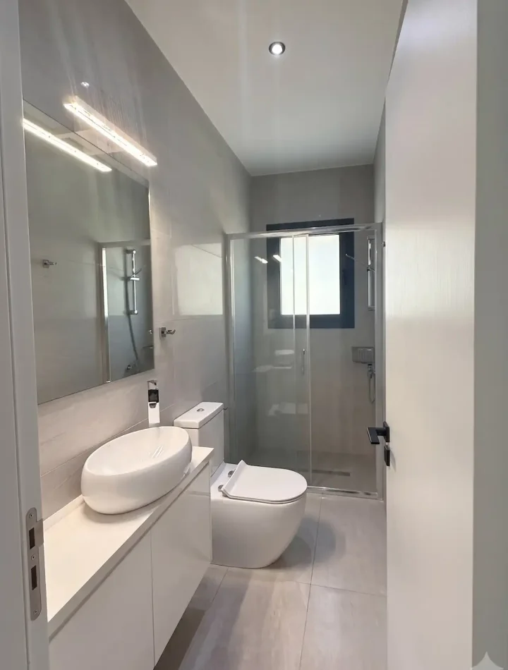 2-bedroom apartments for rent 140 m² in Limassol, Germasogeia