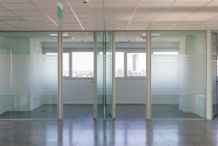 Office 500 m² for rent in Limassol, Limassol - Omonia