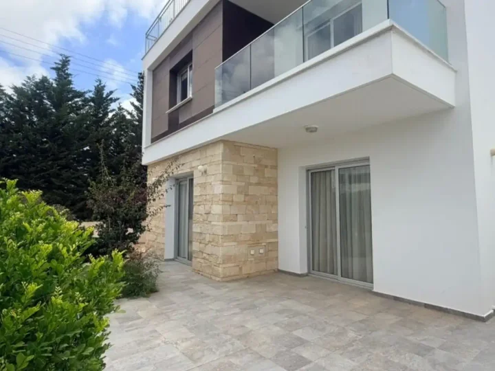 3-bedroom detached house for rent 200 m² in Paphos, Konia