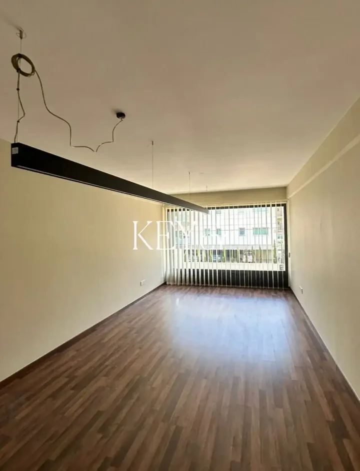 Office 100 m² for rent in Limassol, Potamos Germasogeias