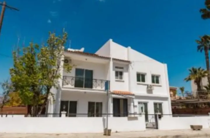 4-bedroom villa for rent 200 m² in Nicosia, Latsia - Archangelos Michail