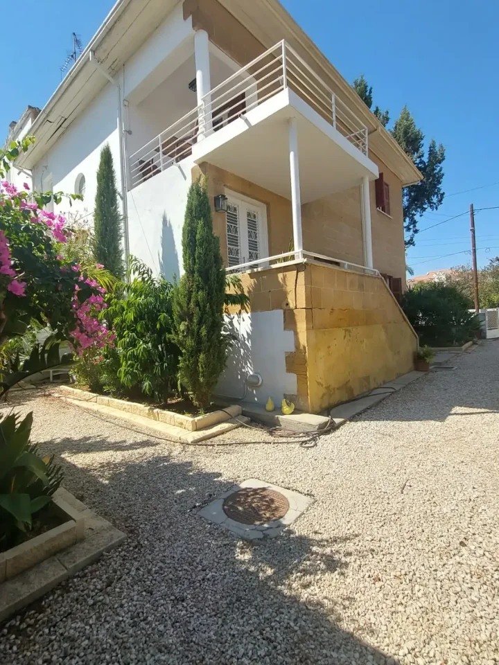 3-bedroom semi-detached house for rent 200 m² in Nicosia, Nicosia - Agios Andreas