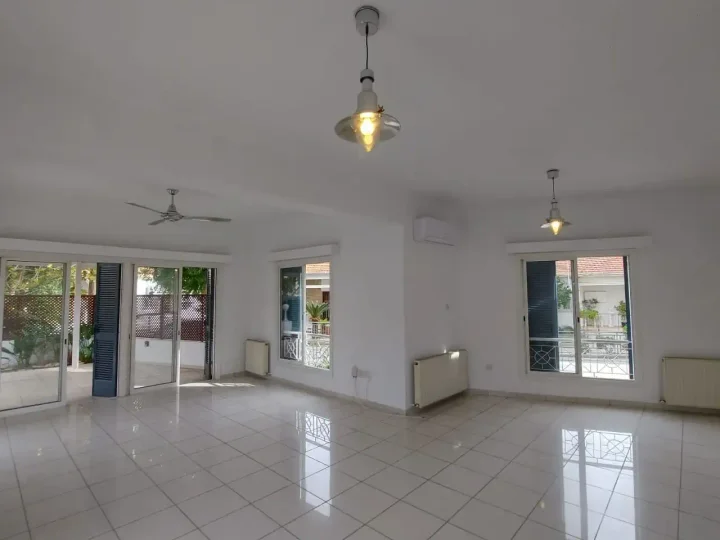 2-bedroom apartments for rent 115 m² in Nicosia, Nicosia - Agios Andreas