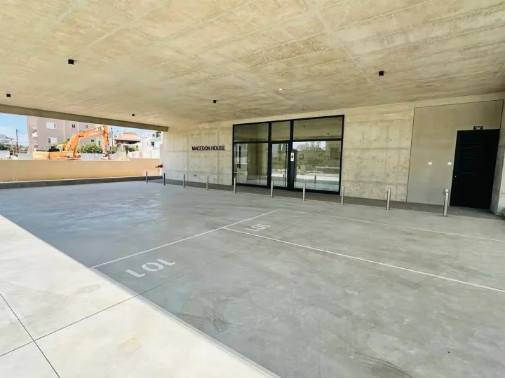 Office 170 m² for rent in Limassol, Limassol - Kapsalos