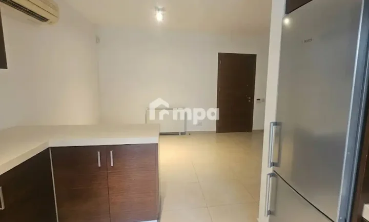 Apartments for rent 91 m² in Nicosia, Strovolos - Stavros