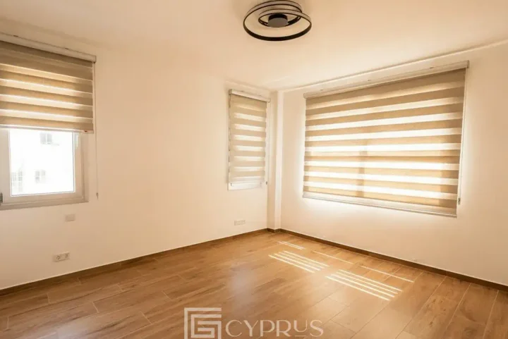4-bedroom apartments for rent 246 m² in Paphos, Paphos - Anavargos