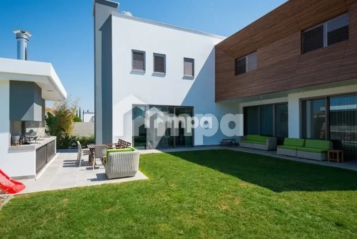 Μονοκατοικία προς ενοικίαση 300 μ² στην τοποθεσία Nicosia, Latsia - Agios Eleftherios