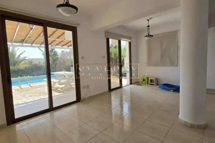 Μονοκατοικία προς ενοικίαση 180 μ² στην τοποθεσία Paphos, Kissonerga