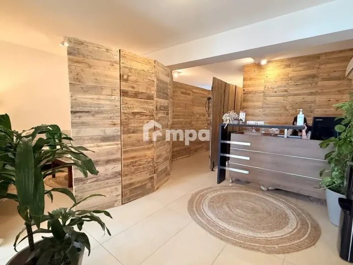 Office 140 m² for rent in Nicosia, Egkomi - Makedonitissa