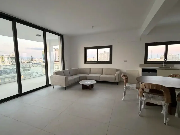 3-bedroom penthouse for rent 190 m² in Limassol, Limassol - Omonia