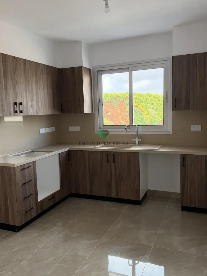 2-bedroom apartments for rent 80 m² in Limassol, Kato Polemidia