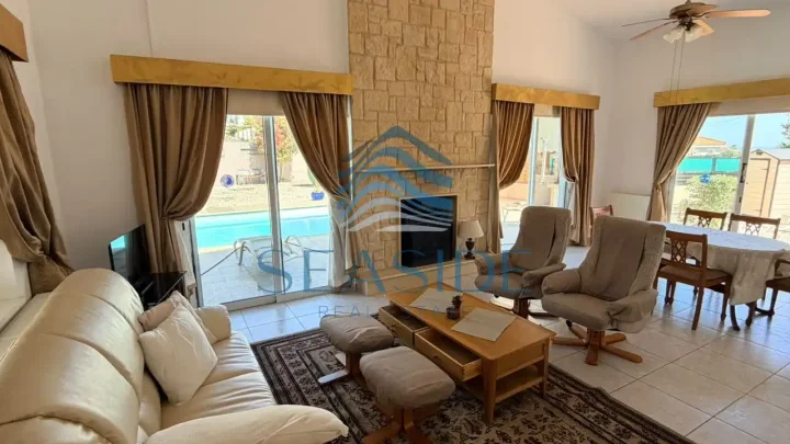 3-bedroom detached house for rent 150 m² in Paphos, Pegeia