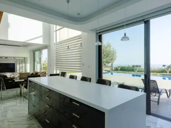 Villa for rent 220 m² in Paphos, Pegeia