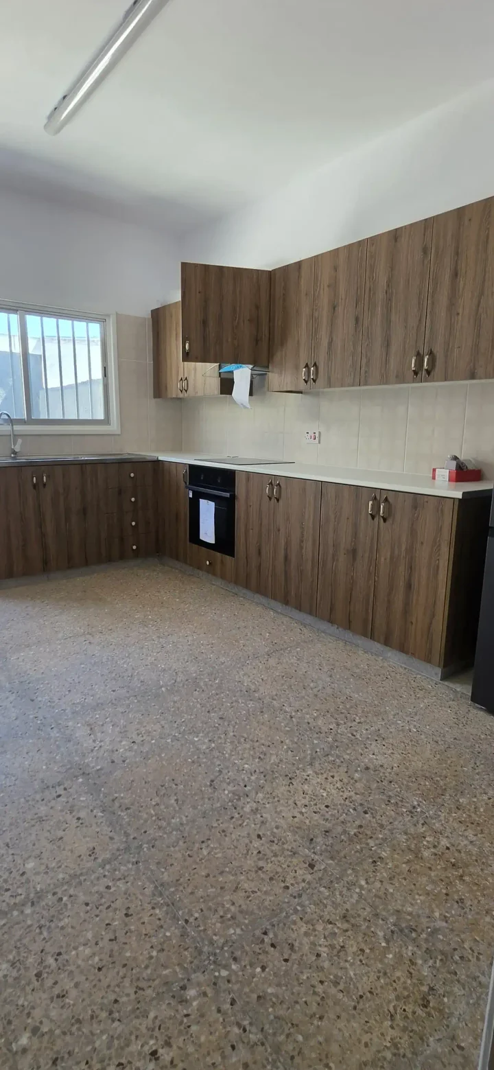 3-bedroom semi-detached house for rent 150 m² in Nicosia, Agios Dometios - Agios Georgios