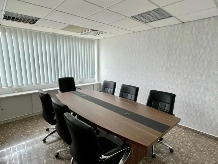 Office 250 m² for rent in Limassol, Limassol - Agios Nicolaos