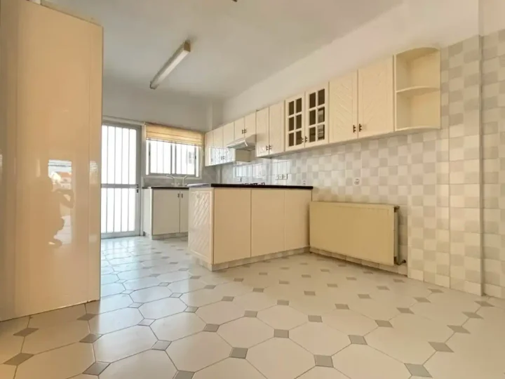 3-bedroom apartments for rent 137 m² in Nicosia, Agios Dometios - Agios Pavlos