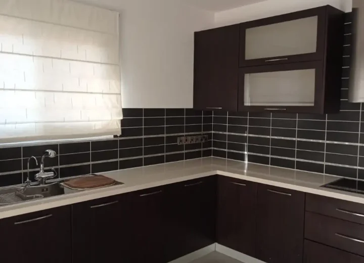 2-bedroom apartments for rent 100 m² in Limassol, Limassol - Mesa Geitonia