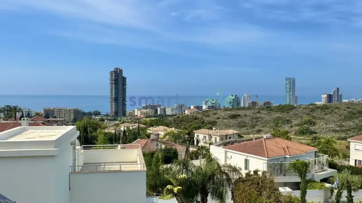 Villa for rent 200 m² in Limassol, Agios Tychon
